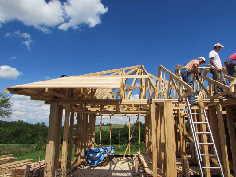 Montazne kuca na poznatom Banjalučkom izletištu - Slatina , rešetkasta konstrukcija montazne kuce, brza i jeftina gradnja prirodnim materijalima